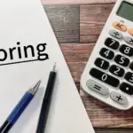 ファクタリングの文字と電卓の画像